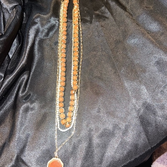 Express Necklace - Picture 5 of 6